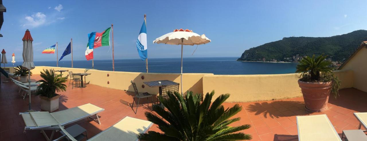 Palazzo Vescovile Hotel Noli Luaran gambar