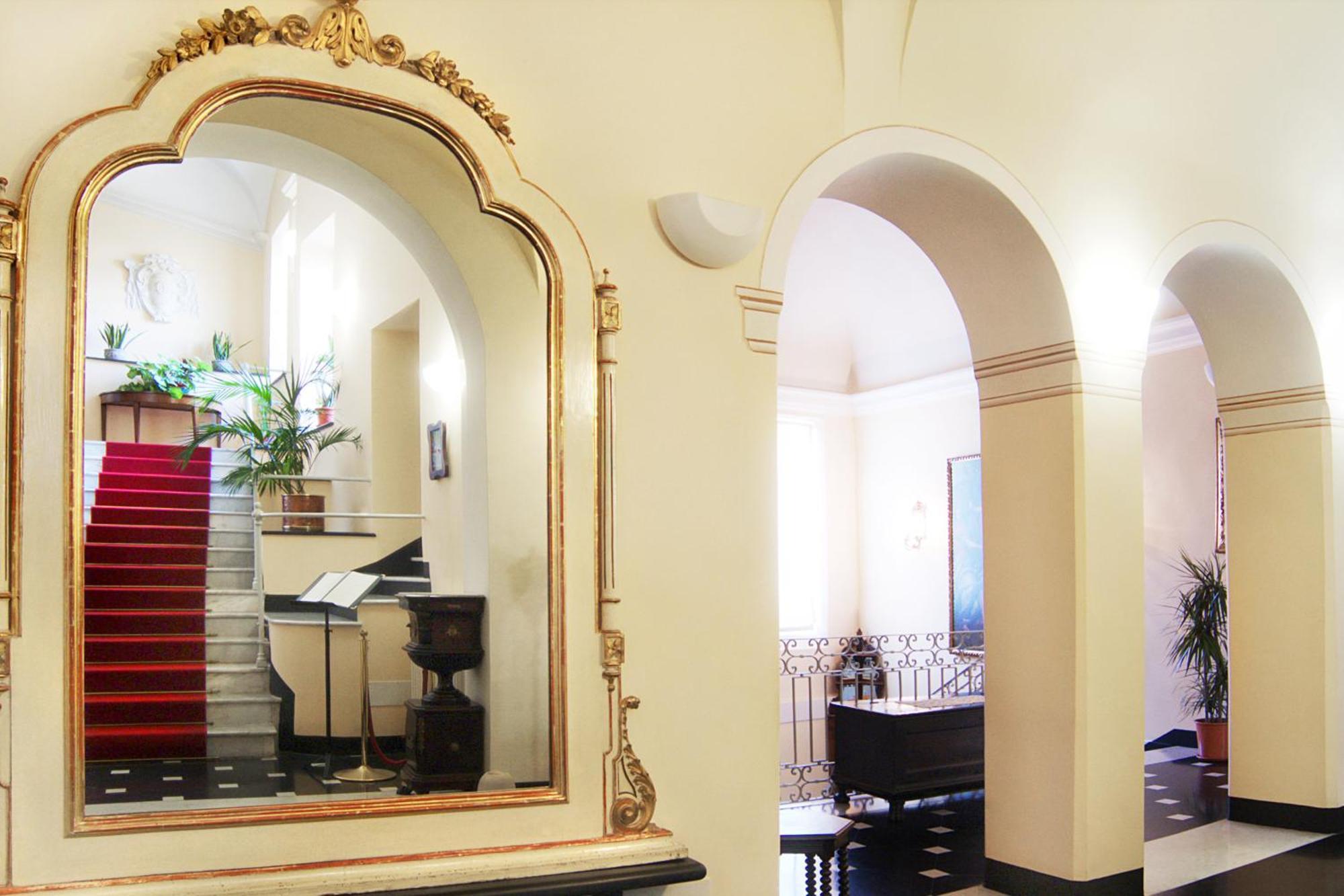 Palazzo Vescovile Hotel Noli Luaran gambar
