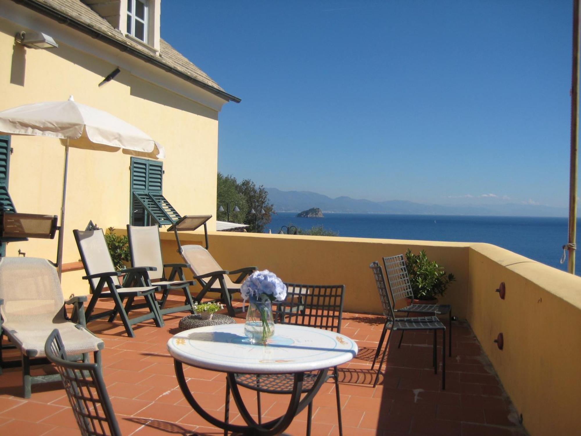 Palazzo Vescovile Hotel Noli Luaran gambar