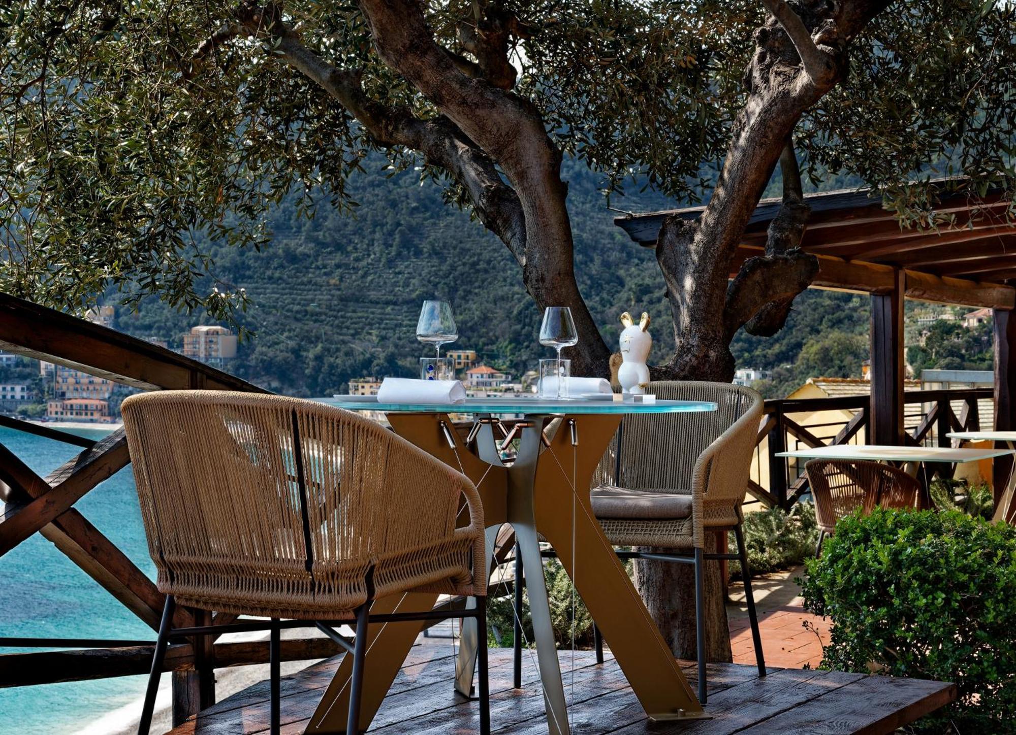 Palazzo Vescovile Hotel Noli Luaran gambar