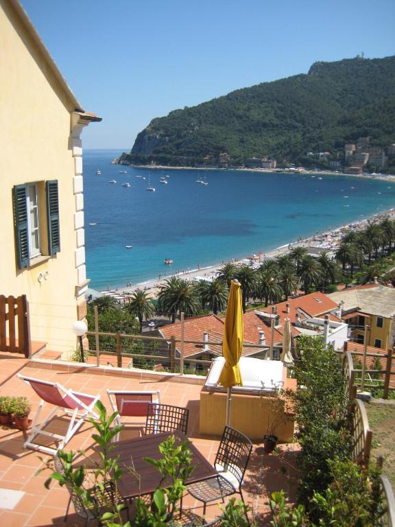 Palazzo Vescovile Hotel Noli Luaran gambar